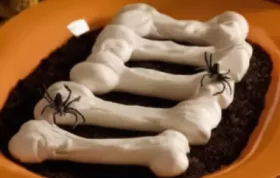 Halloween-Knochen mit Spinnen