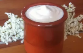 Holunderblütenjoghurt