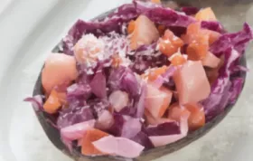 Knackiger Rotkraut-Kokos-Salat mit exotischer Note