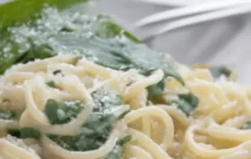 Köstliche Frischkäse-Bärlauch-Pasta für den Frühling