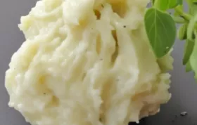 Köstliche Gorgonzola-Butter - Perfekt als Aufstrich oder zum Verfeinern von Gerichten