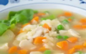 Köstliche Reissuppe mit zartem Hühnerfleisch