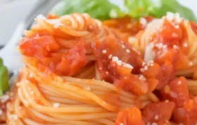 Köstliche Spaghetti mit selbstgemachter Tomatensauce