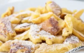 Köstliches österreichisches Rezept für Kaiserschmarrn mit Grieß