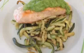Lachsfilet auf Zucchini - Ein köstliches Rezept für Fischliebhaber