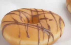 Leckere Donuts aus der Fritteuse
