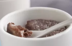 Leckere Schokoküchlein mit einem Kern aus flüssiger Schokolade