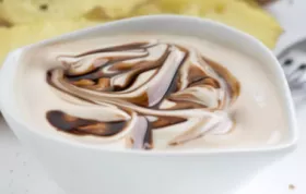 Leckerer Balsamico-Joghurt-Dip