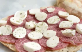 Leckeres Fladenbrot a la Pizza Rezept