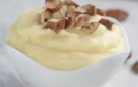 Leckeres Kartoffelpüree mit Pecannüssen