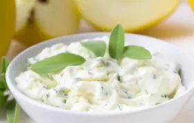 Leckeres Rezept für Apfelcreme mit Salbei