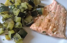 Leckeres Rezept für Lachs mit Zucchinigemüse