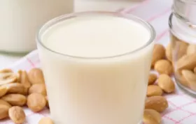 Leckeres Rezept für selbstgemachte Mandelmilch