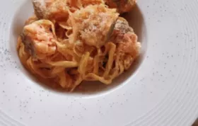 Linguine mit Lachs in Weißwein