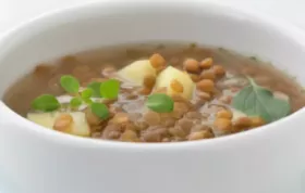 Linsensuppe mit Speck - Ein herzhaftes Gericht für kalte Tage