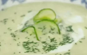 Omas Gurkensuppe