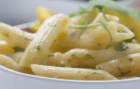 Penne mit cremiger Salbeibutter und Parmesan