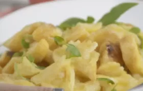 Pfirsich-Curry-Rahmnudeln - Eine fruchtig würzige Pasta Spezialität
