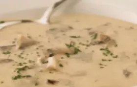 Pilzsuppe Vorarlberger Art