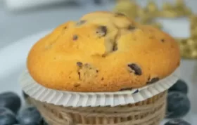 Saftige Heidelbeer-Muffins mit knuspriger Streuselhaube