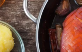 Saftiger Schweinebraten mit würziger Biersauce und knuspriger Kruste