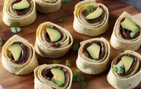 Schinken-Avocado-Tortilla-Rolls