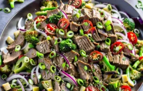 Thailändischer Steaksalat mit Minze und Koriander