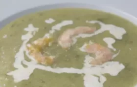 Zucchinisuppe mit Shrimps